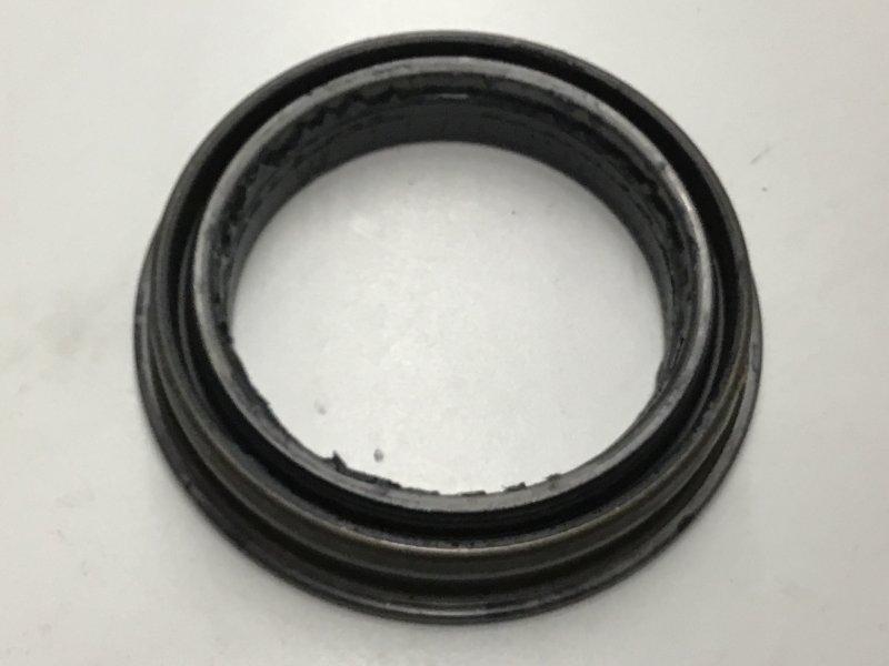 V100494, Federal Mogul, Seals and Bearings, SEAL, FWD INPUT - V100494